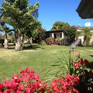 Maison d'hôtes Le Des Bougainvilliers, Ducos